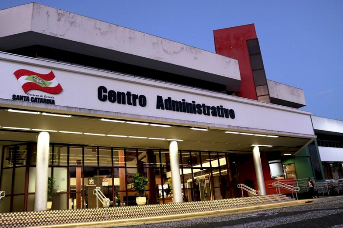 Governo de SC notifica Veigamed e pede ressarcimento dos R$ 33 milhões