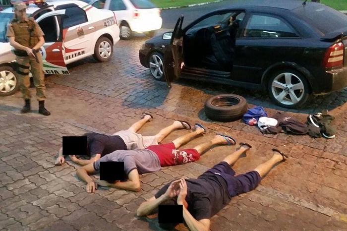 Homens que assaltaram lanchonete em Benedito Novo estão presos