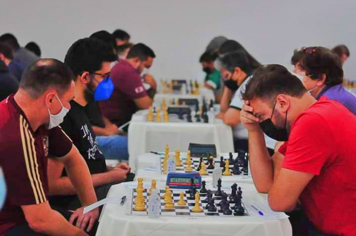 Atletas do Xadrez Timbó participam do Floripa Chess Open