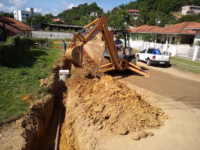 Samae inicia obras de abastecimento na Rua Piauí