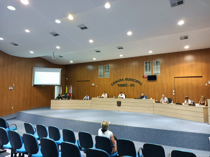 Câmara Municipal de Timbó Realiza 8ª Sessão Ordinária