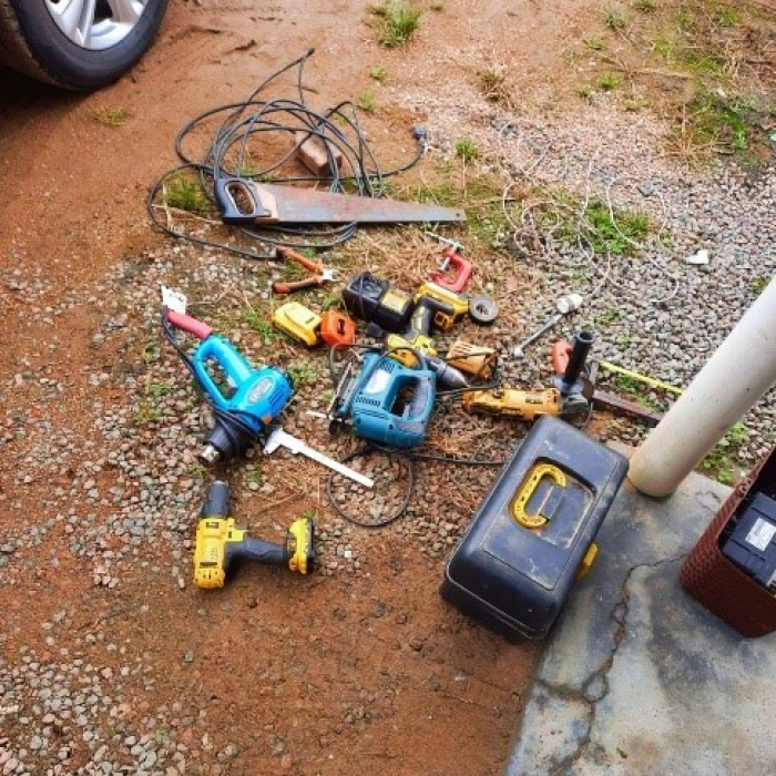 Após denúncia, PM recupera ferramentas furtadas em Benedito Novo
