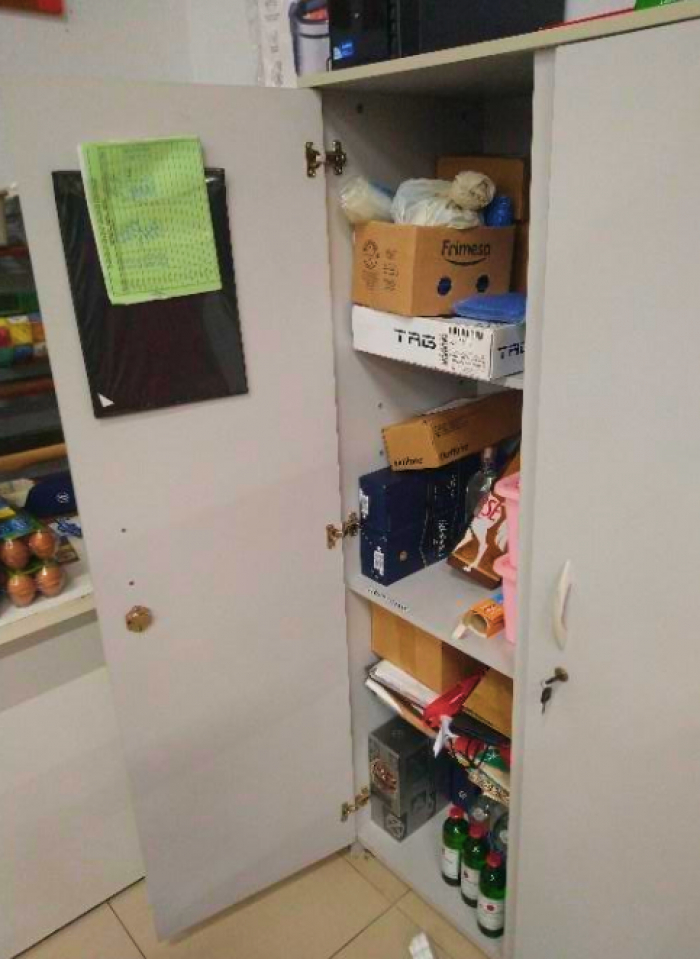 Supermercado é arrombado e criminosos levam cigarros e bebidas em Indaial