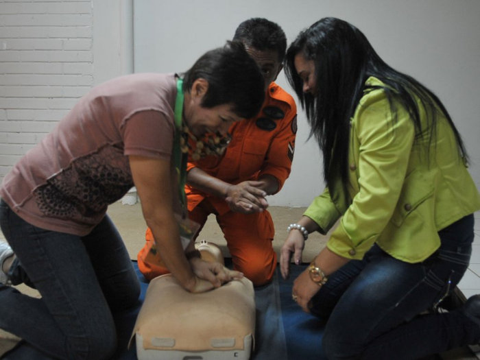 Novas leis tratam de noções de primeiros socorros e multa a pedófilos