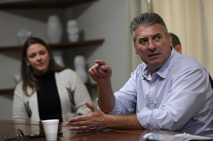 Greve dos caminhoneiros é reflexo da ineficiência dos governos, diz Mariani