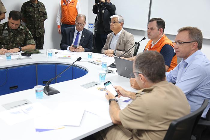 Governador destaca gravidade do momento e pede bom senso do movimento grevista