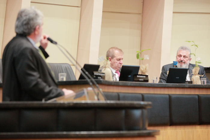 Deputados destacam Dia do Meio Ambiente e falam em terra destruída