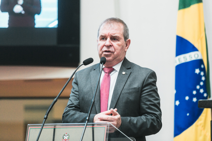 Falta de leitos de UTI volta a preocupar parlamentares