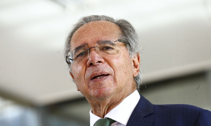 Ministro diz que governo não conseguirá dar reajuste a servidores