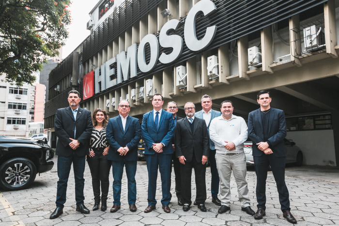 Deputado e representantes de poderes doam sangue em ação inédita em SC