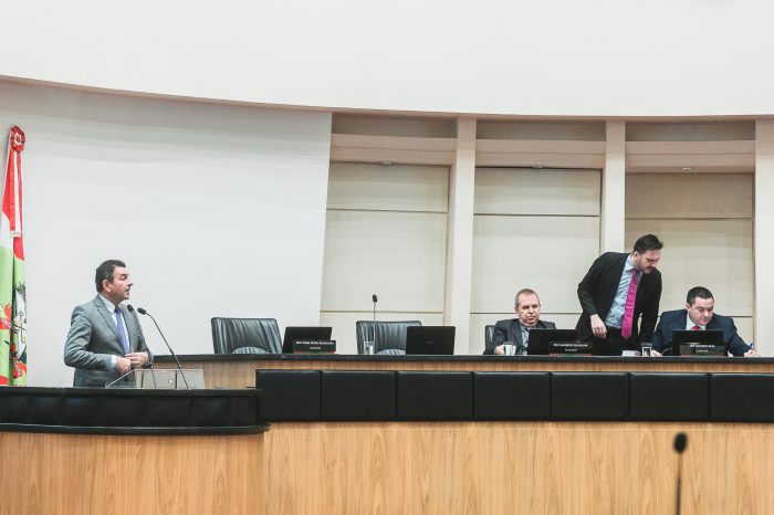 Uso da aeronave Arcanjo 6 volta a ser debatido em plenário