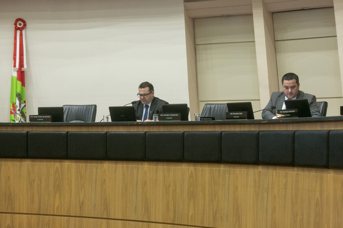 Deputados cobram liberação de rodovia para caminhões com nove eixos