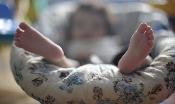 Entenda o que é a entrega voluntária de crianças