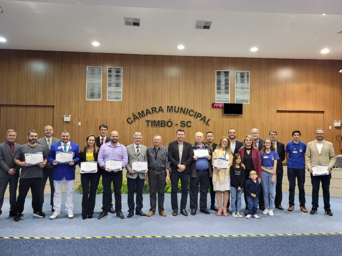 Câmara de Timbó realiza Sessão Solene de entrega de moções