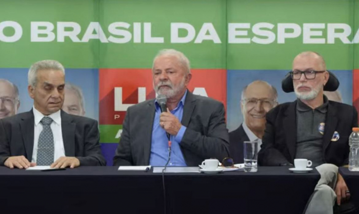 Lula diz que vai fazer conferências para pessoas com deficiência