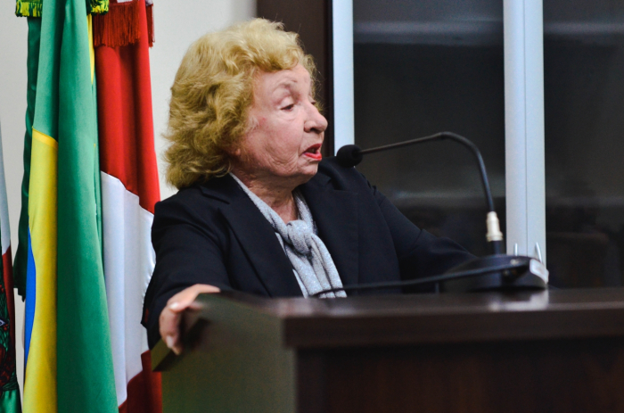 Escritora Edltraud Zimmermann Fonseca é homenageada pelos vereadores