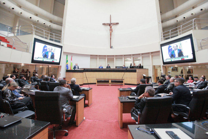 Sessão especial marca aniversário da Igreja do Evangelho Quadrangular