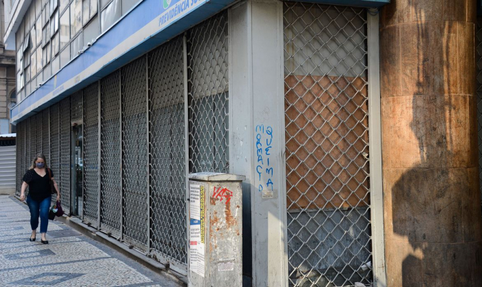 Agências do INSS estão fechadas nesta sexta de jogo do Brasil