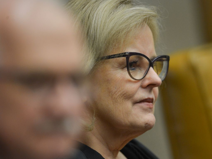 Presidente do STF vota contra o orçamento secreto