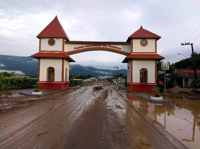 Prefeitura de Rodeio bloqueia trânsito na cidade para trabalhos de limpeza