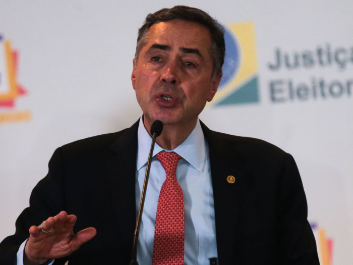 Barroso ordena investigação de suspeitas de genocídio indígena