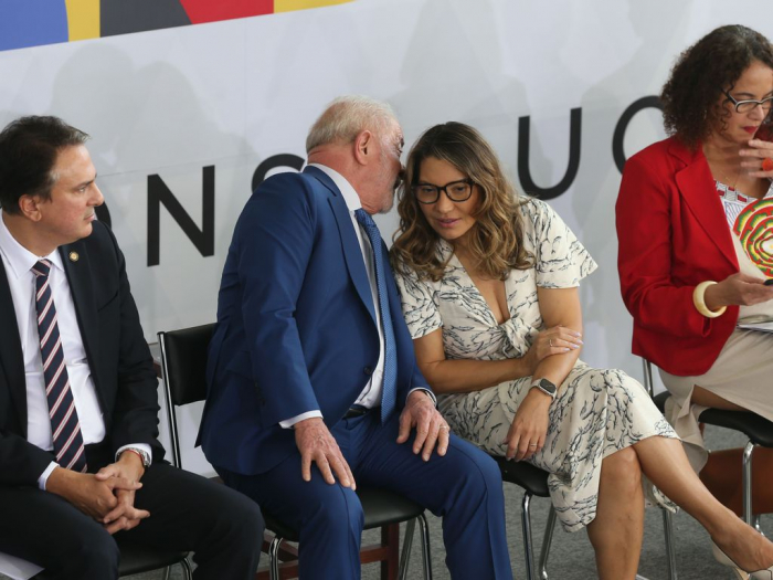 Lula confirma aumento do salário mínimo para R$ 1.320 em maio