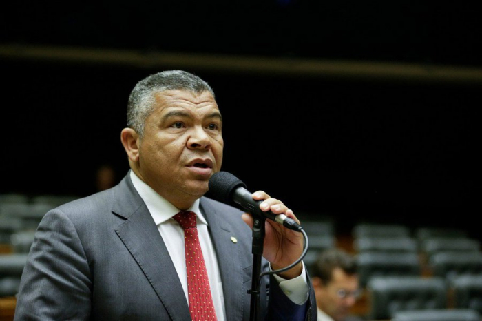 Justiça manda penhorar bem de comerciante por ofensa a deputado do PT