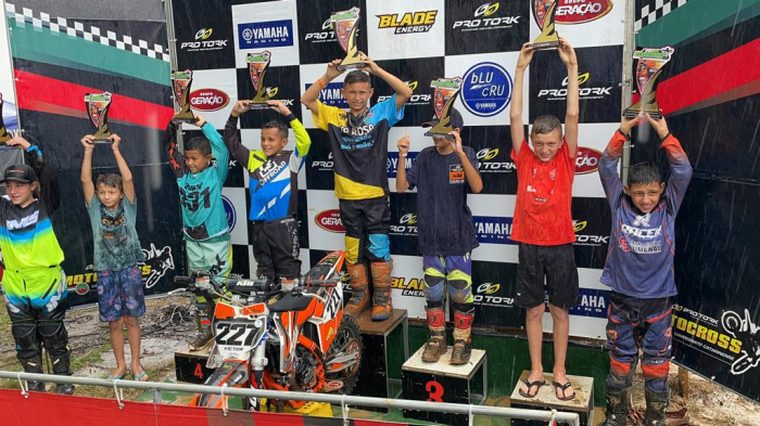 Atletas competem na abertura do Campeonato Catarinense de Velocross