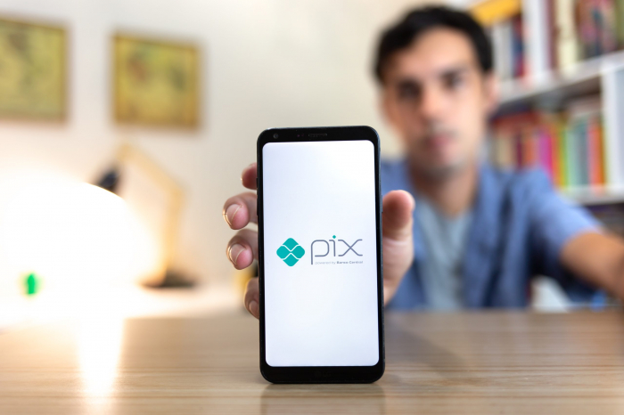 Pix bate recorde e supera 120 milhões de transações em um dia