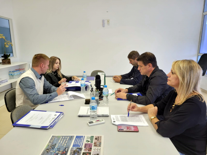 Vereadores se reúnem na Comissão de Legislação, Justiça e Redação Final