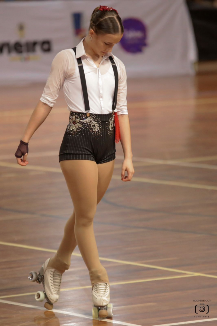Atleta de Indaial é convocada pela Seleção Brasileira de Patinação Artística