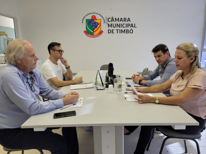 Comissão Especial analisa Proposta de Emenda à Lei Orgânica Municipal
