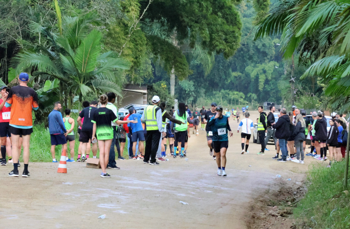 Corrida 10 Milhas Morro Azul atrai mais de 400 atletas em Timbó