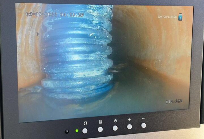 Casan realiza endoscopia da rede de esgoto para prevenir problemas nos canos