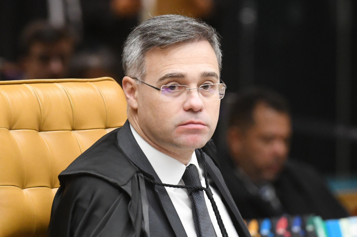 Mendonça suspende ação de Lira contra Renan Calheiros