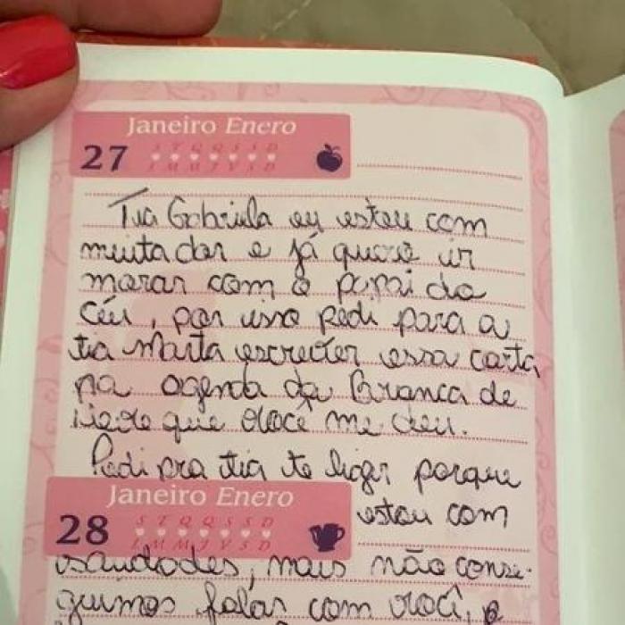 Antes de morrer, garota órfã deixa carta para única pessoa que a visitava
