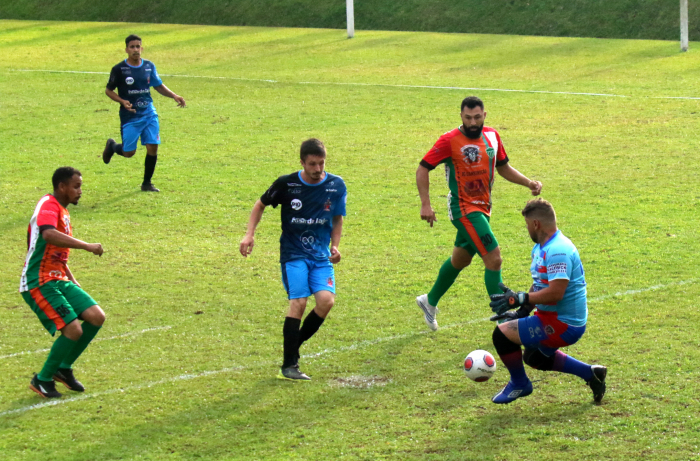 Finais do 21° Campeonato Municipal Futebol Suíço acontecem neste sábado