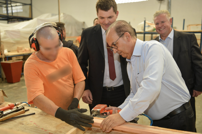 SC trabalha para executar expansão da atividade laboral no sistema prisional