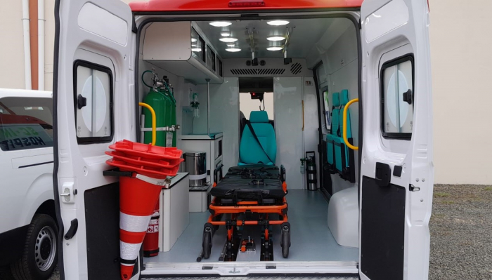 SC recebe primeira ambulância projetada no Brasil para atendimento a obesos