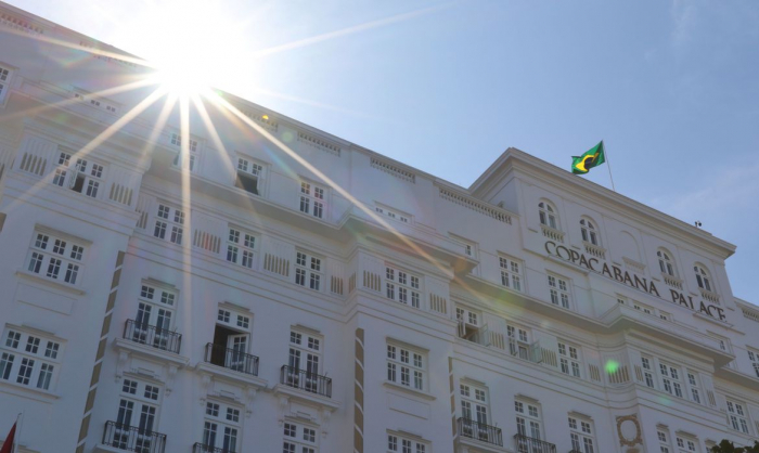 Copacabana Palace completa 100 anos apostando em luxo com tradição