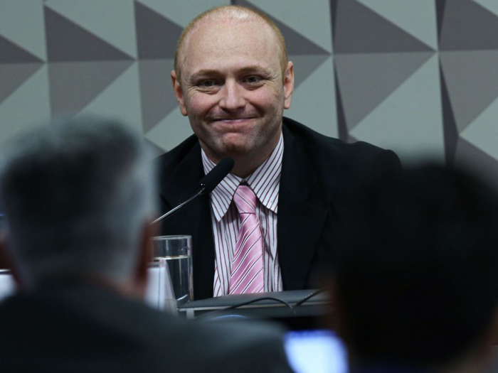 Hacker chama Moro de criminoso na CPMI e senador rebate: ‘o senhor é inocente como Lula?’