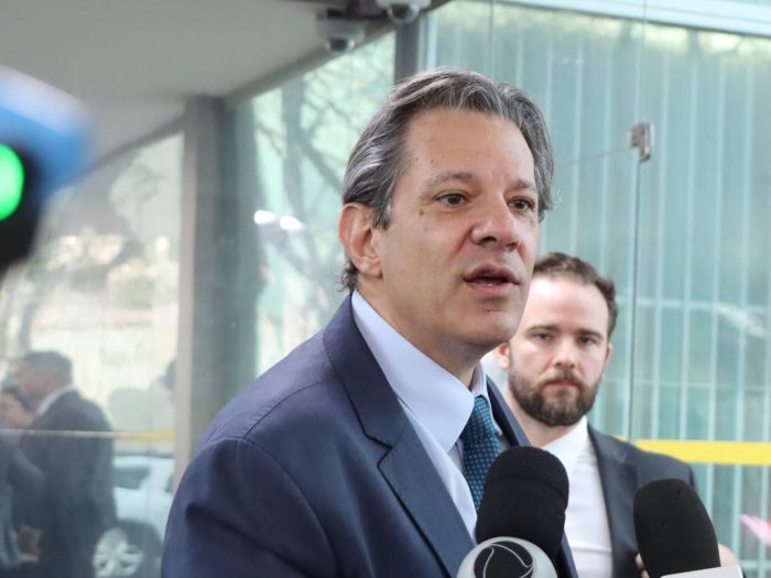 Haddad tem casa invadida na madrugada em São Paulo