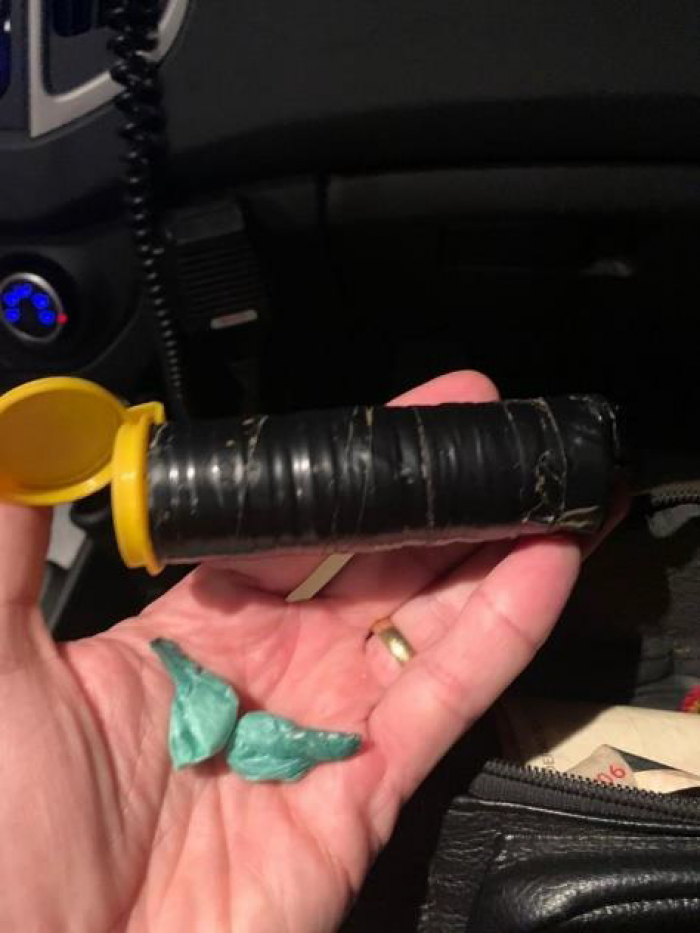 PM apreende adolescente com cocaína no Araponguinhas