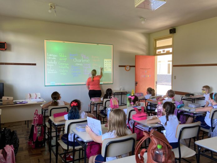 Último dia de pré-matrículas para a rede municipal de ensino de Timbó