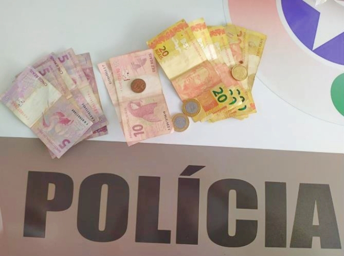 Deficiente auditivo é preso após furtar estabelecimento comercial em Timbó